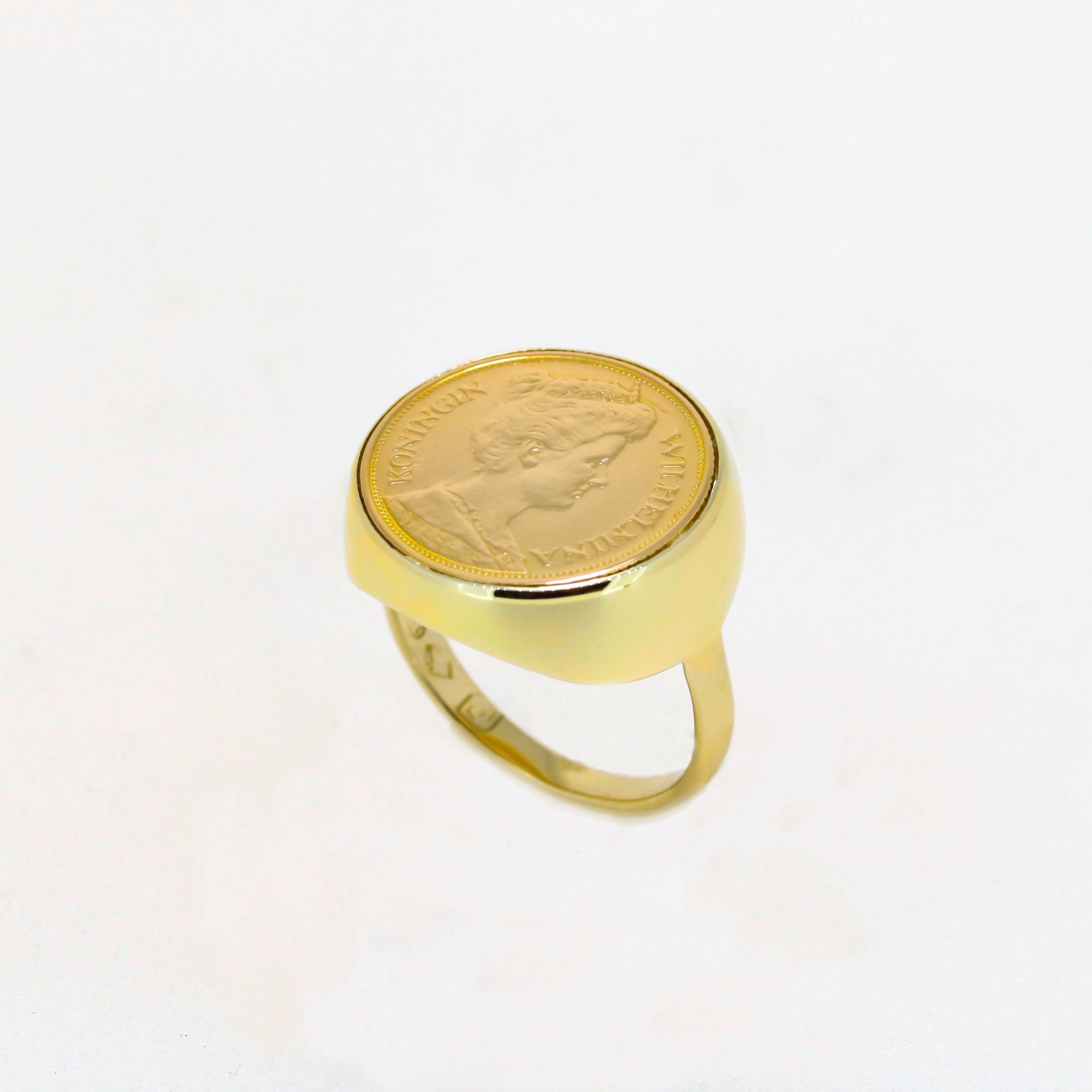Read more about the article Netherlands Coin Ring